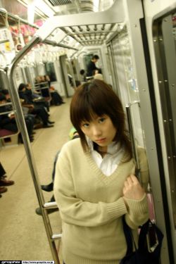 美女留学生和纹身男