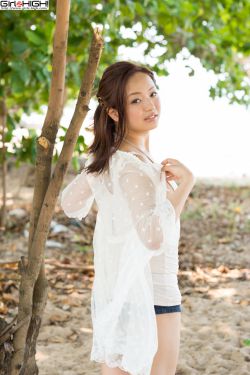 《撕烂衣服扒开胸罩揉爆胸》